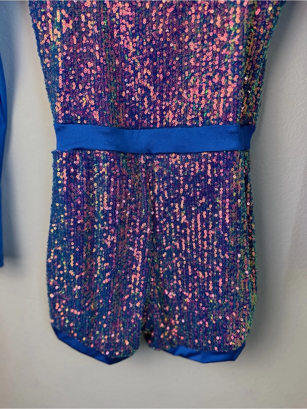 Weissman sparkling blue